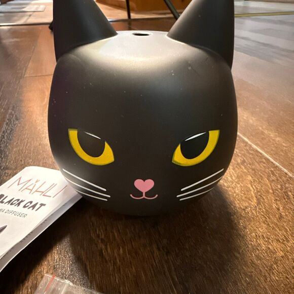 Mahli black cat aroma scent oil fan diffuser aromatherapy Halloween never used - Picture 7 of 7